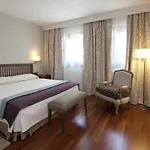ホテル De