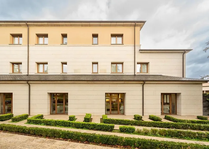 De 4* ビジャフランカ・デル・ビエルソ