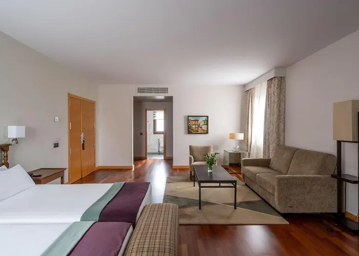 De 4* ビジャフランカ・デル・ビエルソ