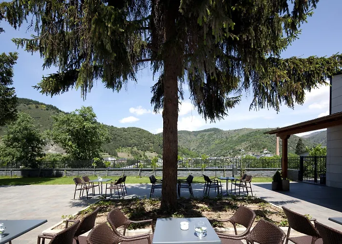 De 4* 비야프랑카델비에르소